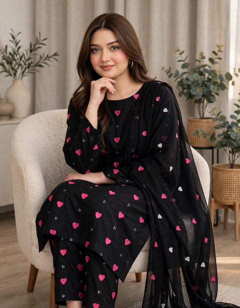 🖤 Heart Embroidered With Sequence Work Lawn 3 PC 👗