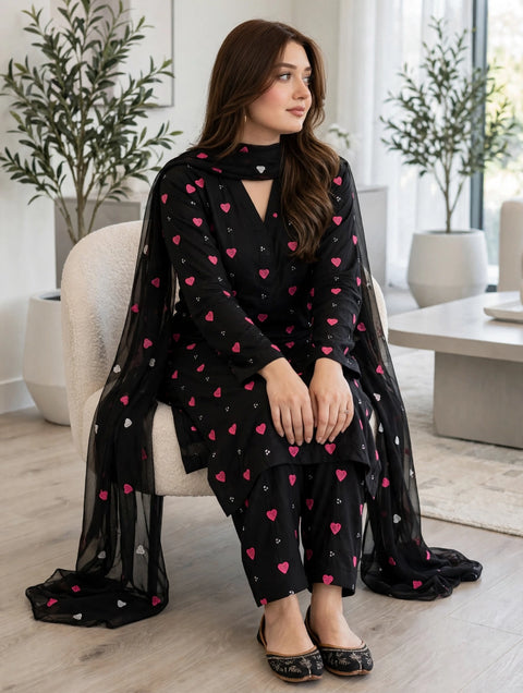 🖤 Heart Embroidered With Sequence Work Lawn 3 PC 👗
