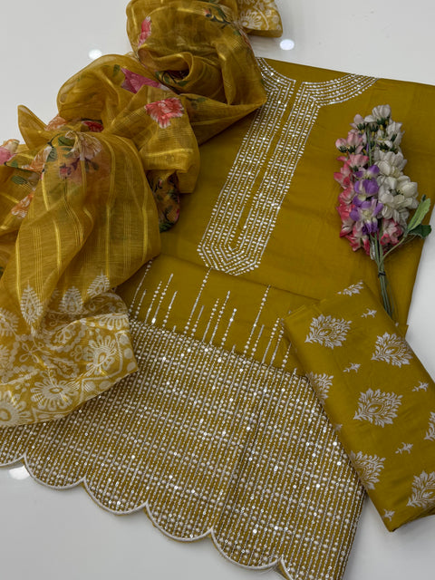 Beautiful 🤩 Sequence Work Embroidery 🧵 Pure Lawn 3 Pc 👗