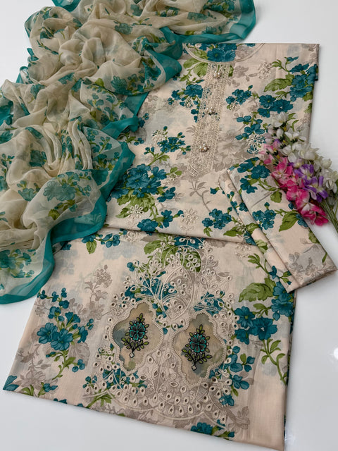💕 ONLY 2650/-PKR CHIKANKARI LAWN 3 PC 💕
