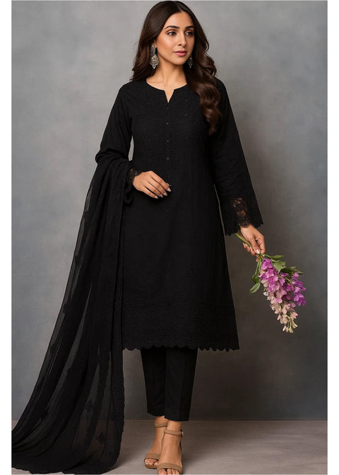 🖤 Black Beauty Chikankari Thread Embroidery 🧵 Lawn 3 Pc Dress 👗
