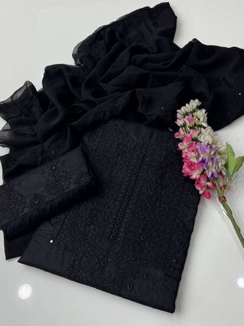 🖤 Black Beauty Chikankari Thread Embroidery 🧵 Lawn 3 Pc Dress 👗