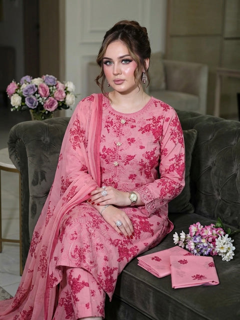 💕 ONLY 2650/-PKR CHIKANKARI LAWN 3PC Dress 💕