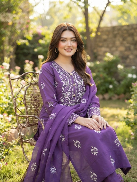 🔥 Traditional Handmade Style Pakka Sheesha Work 🧵 Pure Lawn 3PC Dress 👗