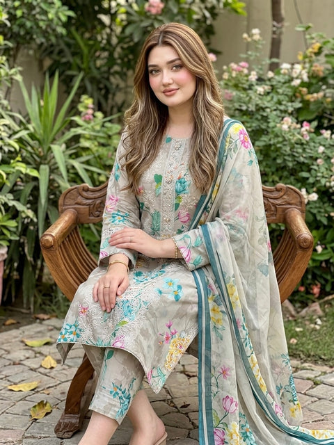 💕 ONLY 2650/-PKR CHIKANKARI LAWN 3PC Dress 💕