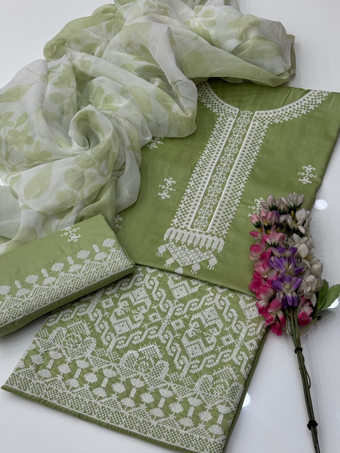 Handmade Style Cross Stitch Computer Embroidery 🧵Lawn 3 Pc Dress 👗