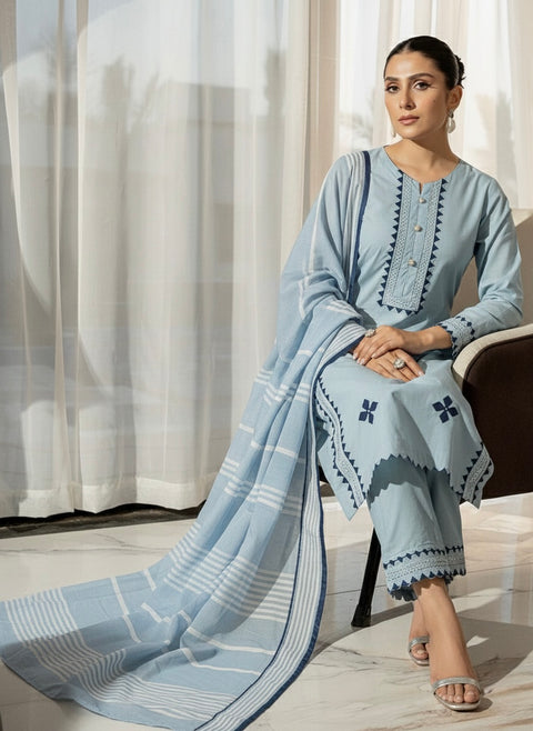 🔥 #WINTER’s Beautiful Handmade Style Cross Stitch Applique Soft Khaddar 3 Pc Dress 👗