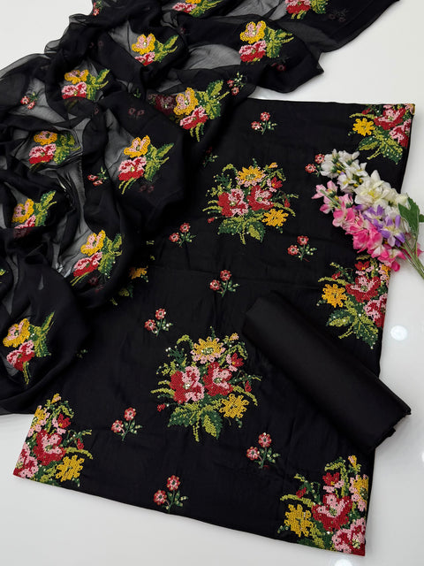 💕 #Handmade Style Cross Stitch Embroidery 🧵 & Sequence Work Lawn 3 Pc Dress 👗