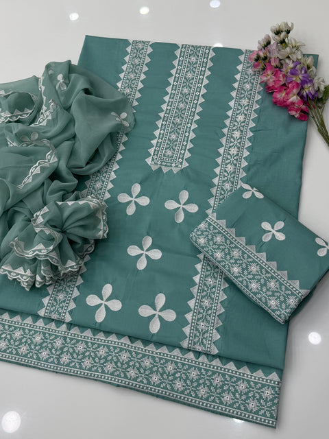 🔥 Most Demanded Applique & Cross Stitch Embroidery 🧵 Lawn 3 Pc Dress 👗