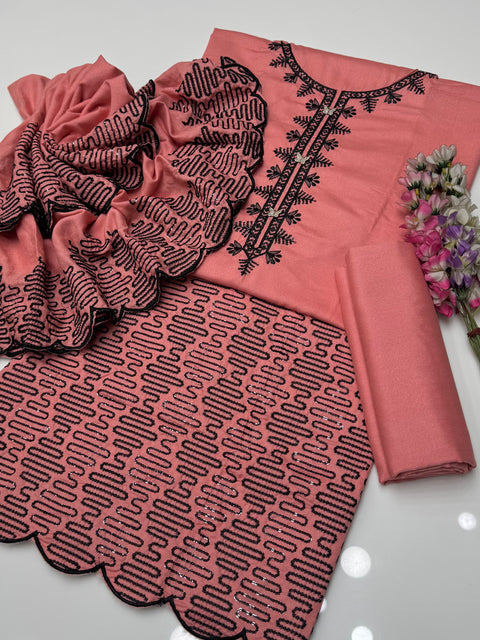 💕 #Winter’s Beautiful And Elegant Fancy Sequence Embroidery 🧵 Dhanak 3 PC 👗