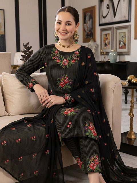 💕 Beautiful Handmade Style Cross Stitch Embroidery 🧵 & Sequence Work Lawn 3 Pc Dress 👗