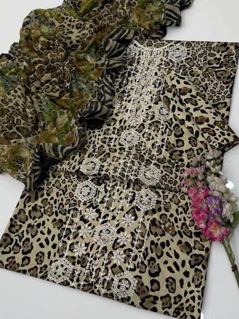 🔥 Beautiful Chikankari Embroidery Digital Printed Lawn 3 PC Dress 👗