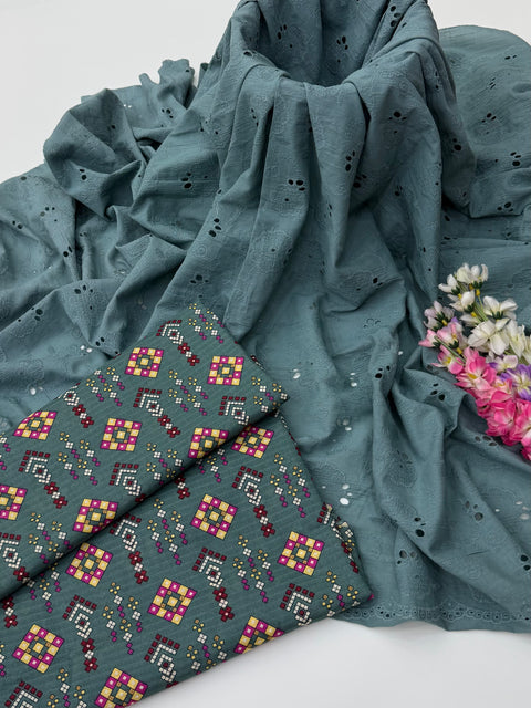 🔥 ONLY #2350/-PKR #CHIKANKARI 2PC 💕