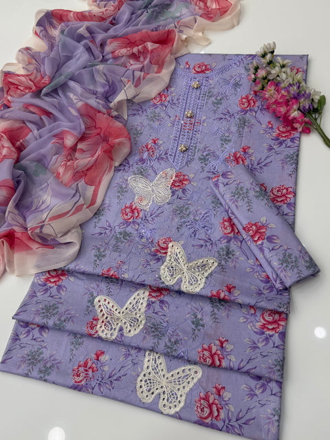 💕 ONLY 2650/-PKR #CHIKANKARI LAWN 3PC 👗