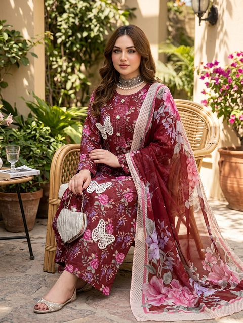 💕 ONLY 2650/-PKR #CHIKANKARI LAWN 3PC 👗