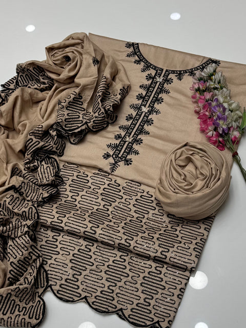 💕 #Winter’s Beautiful And Elegant Fancy Sequence Embroidery 🧵 Dhanak 3 PC 👗