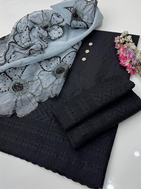 Shiffile Chikankari Embroidery 🧵 Cotton Lawn With Fancy Oil Paint 🎨 Duppata 3 Pc 👗