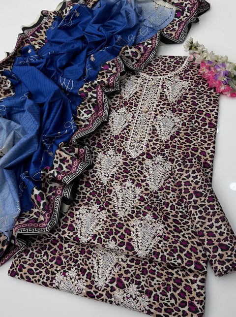 💕 ONLY 2650/-PKR #CHIKANKARI #LINEN 3 PC 👗