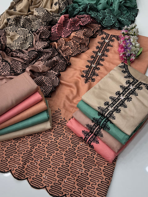 💕 #Winter’s Beautiful And Elegant Fancy Sequence Embroidery 🧵 Dhanak 3 PC 👗