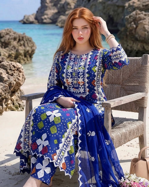 🔥 #CHUNRI #APPLIQUE LAWN 💕