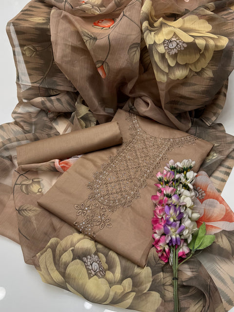 Beautiful Boring Shiffile Chikankari & Sequence Work 🧵 Lawn 3 Pc Dress 👗