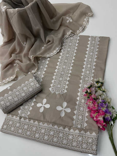 🔥 Most Demanded Applique & Cross Stitch Embroidery 🧵 Lawn 3 Pc Dress 👗