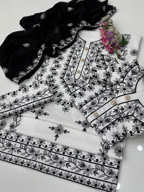 Handmade Style Embroidered 🧵Galla Daman Lawn 3 Pc Dress 👗