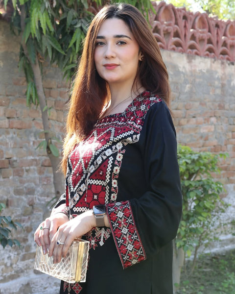 🔥 #Winter’s Beautiful Sang E Maah Design Dhanak 3 Pc 👗