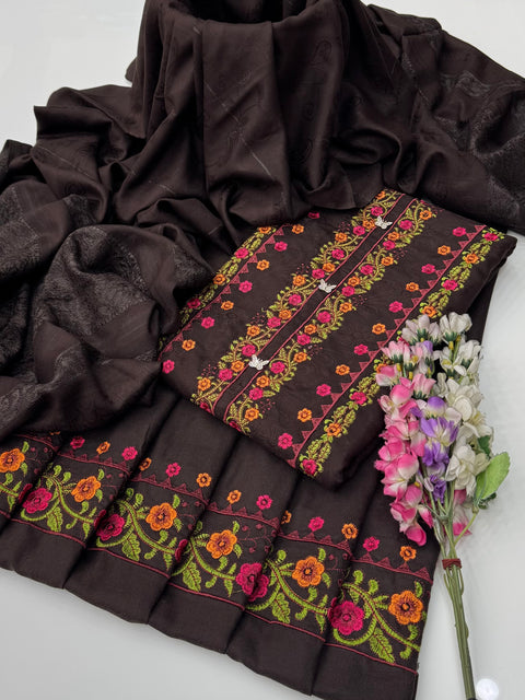 🔥WINTER’s Most Demadend And Beautiful Boutique Style Embroidery 🧵 3 PC 👗