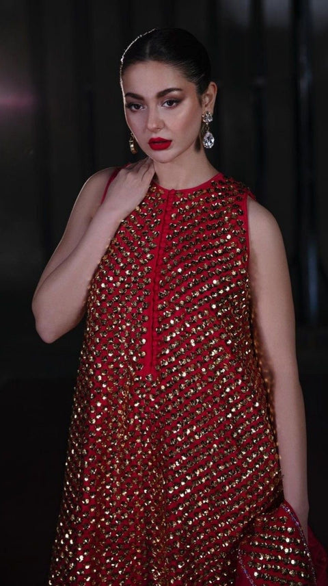 🔥 Trending Article Of Hania Amir Party Wear Sequence Work Chiffion 3 Pc Dress 👗