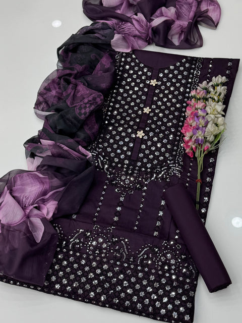 One of The Beautiful And Elegant Fancy Sequence Work Embroidery 🪡 Pure Lawn 3 Pc 👗