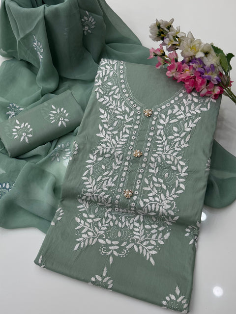 🔥 Traditional Handmade Style Pakka Sheesha Work 🧵 Pure Lawn 3PC Dress 👗