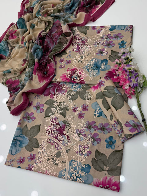 💕 ONLY 2650/-PKR CHIKANKARI LAWN 3PC Dress 💕