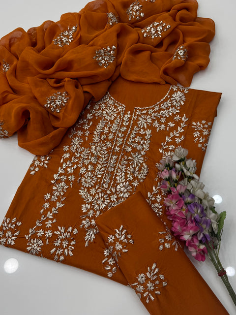 Handmade LCD Goota Kinari Embroidery 🧵 Pure Lawn 3 Pc 👗