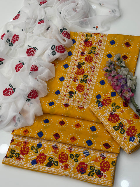 Beautiful Handmade Cross Stitch Embroidery 🧵 Chunri Print Lawn 3 PC Dress 👗