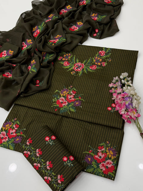 💕 Beautiful Handmade Style Cross Stitch Embroidery 🧵 & Sequence Work Lawn 3 Pc Dress 👗