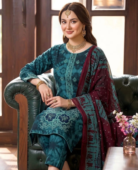 🔥 Beautiful Boutique Style Chikankari Embroidery 🧵 Digital Printed Pure Lawn 3 PC Dress 👗